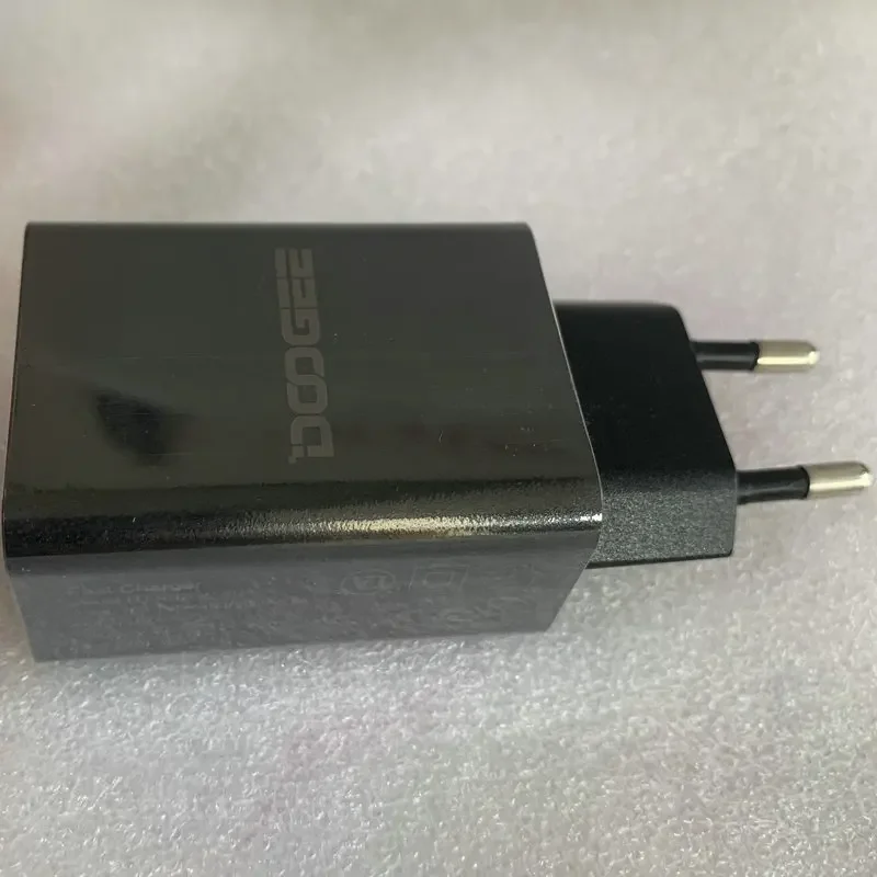 Power Adapter Voor Doogee V20  - Doogee Tablet Accessories recensie en prijs